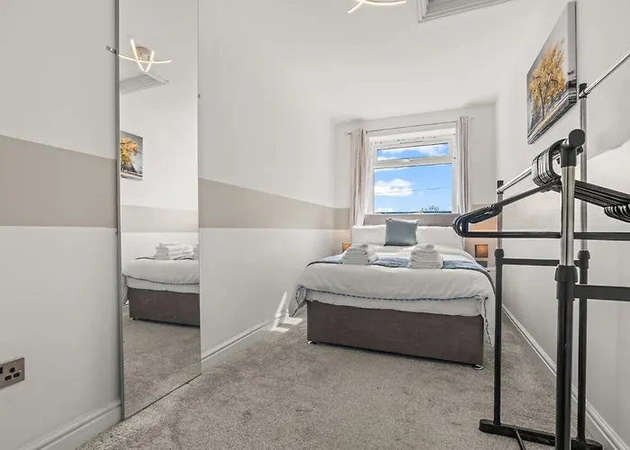 The Bishopsworth House * בריסטול